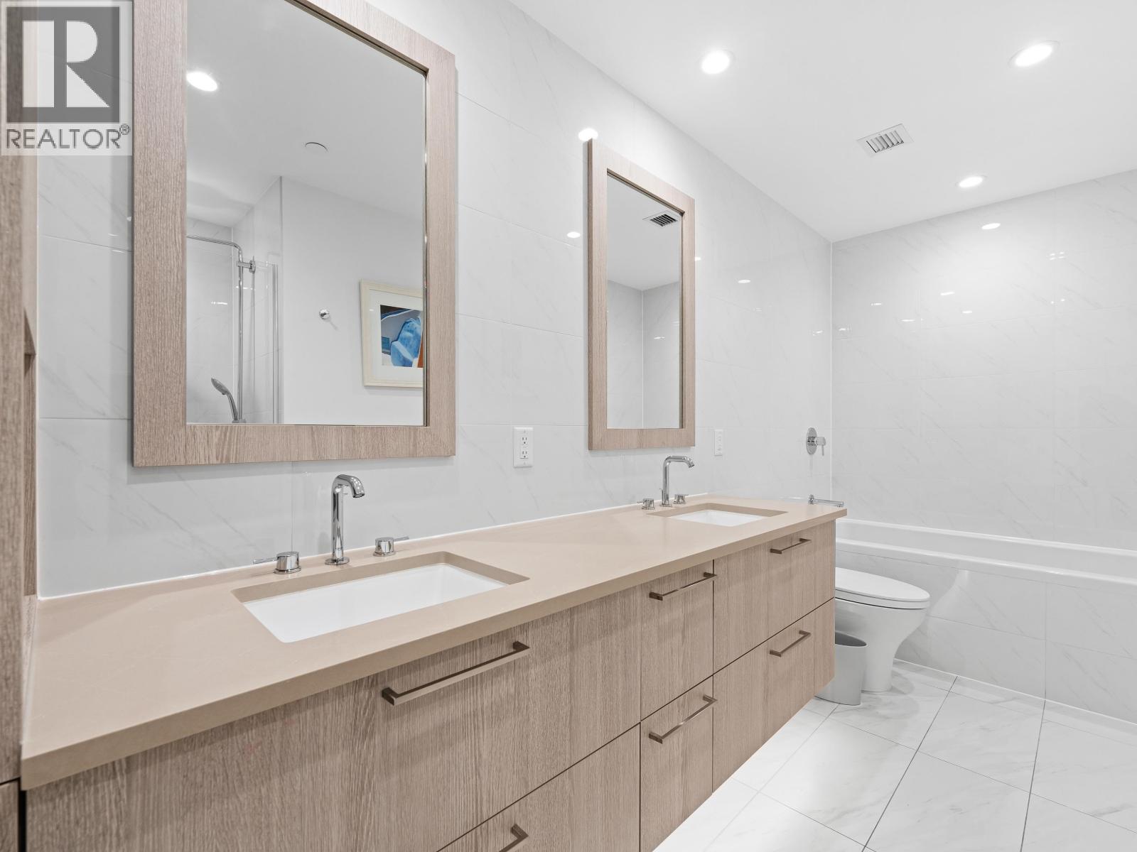 107 733 E 3rd Street, North Vancouver, British Columbia  V7L 1G8 - Photo 17 - R3090101