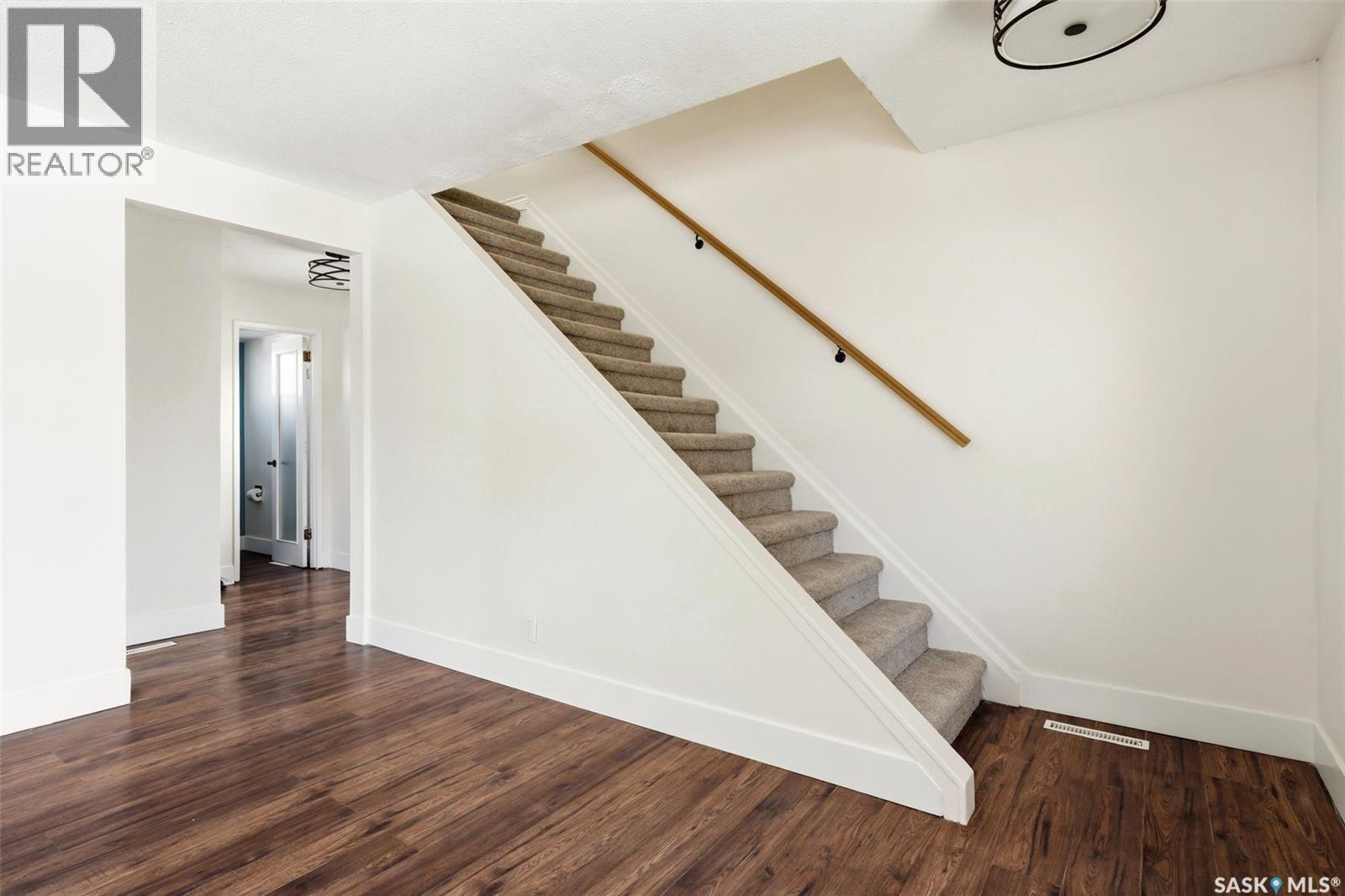 215 Dorothy Street, Regina, Saskatchewan  S4T 5V7 - Photo 15 - SK030055