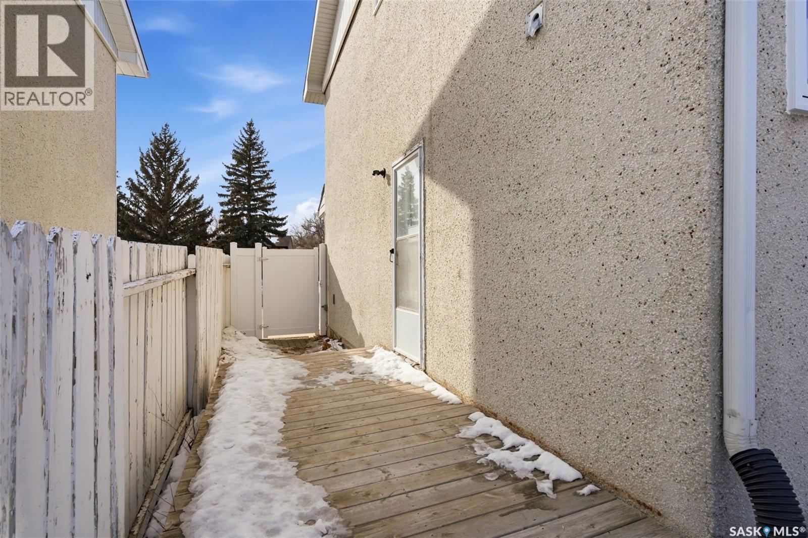 215 Dorothy Street, Regina, Saskatchewan  S4T 5V7 - Photo 36 - SK030055