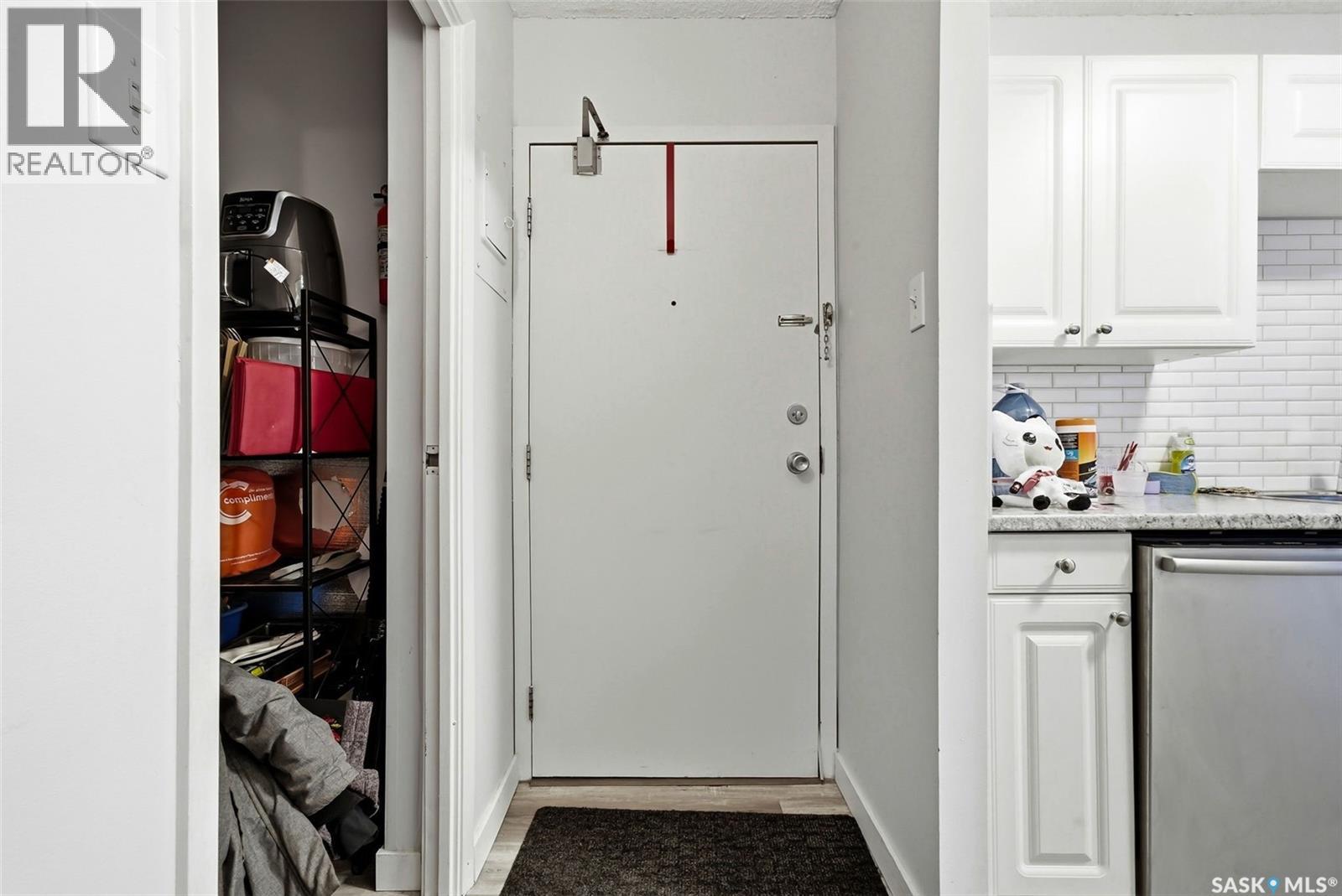 612 4045 Rae Street, Regina, Saskatchewan  S4S 6Y8 - Photo 3 - SK030000