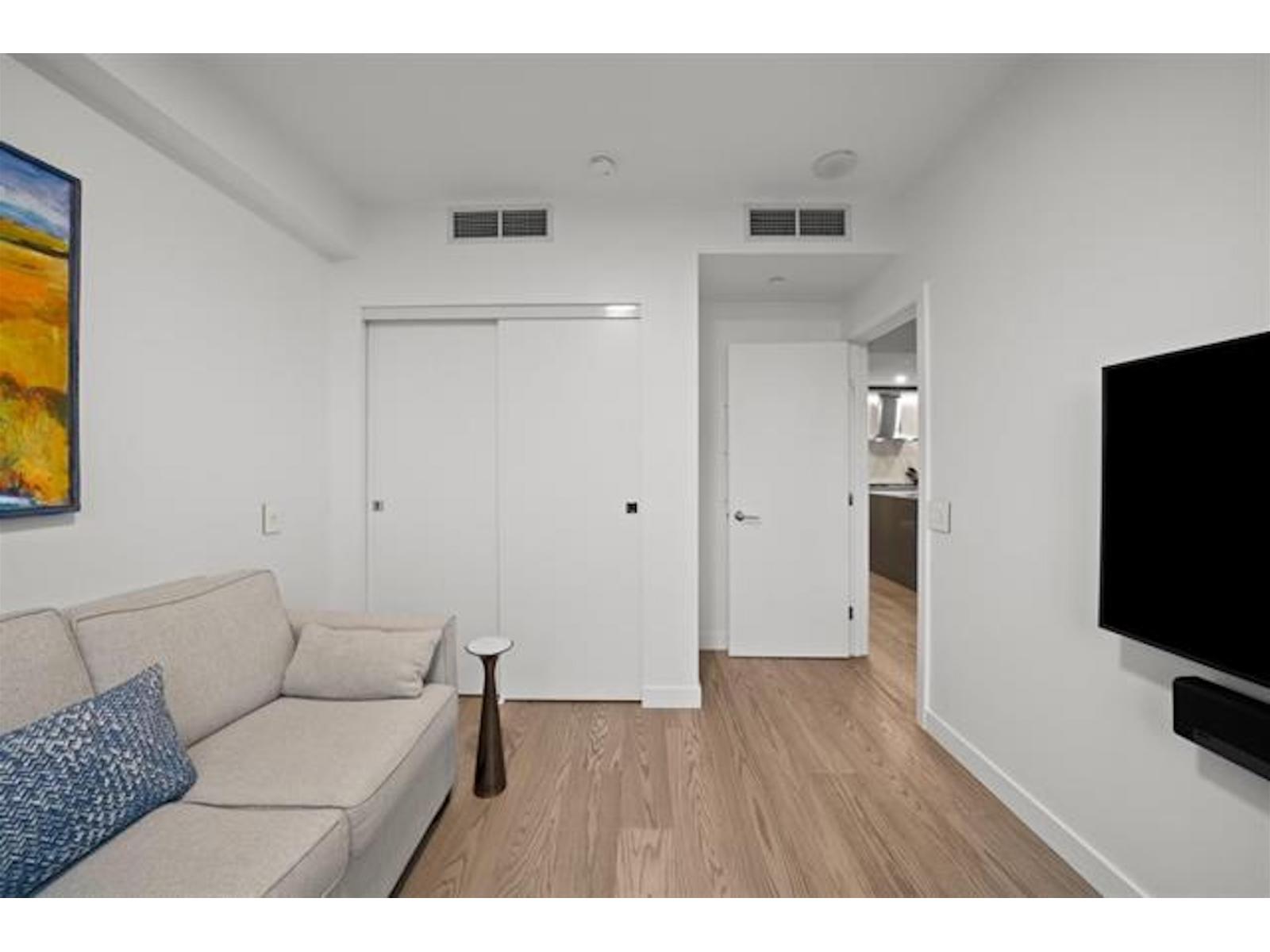 501 15165 Thrift Avenue, White Rock, British Columbia  V4B 0C1 - Photo 21 - R3097129