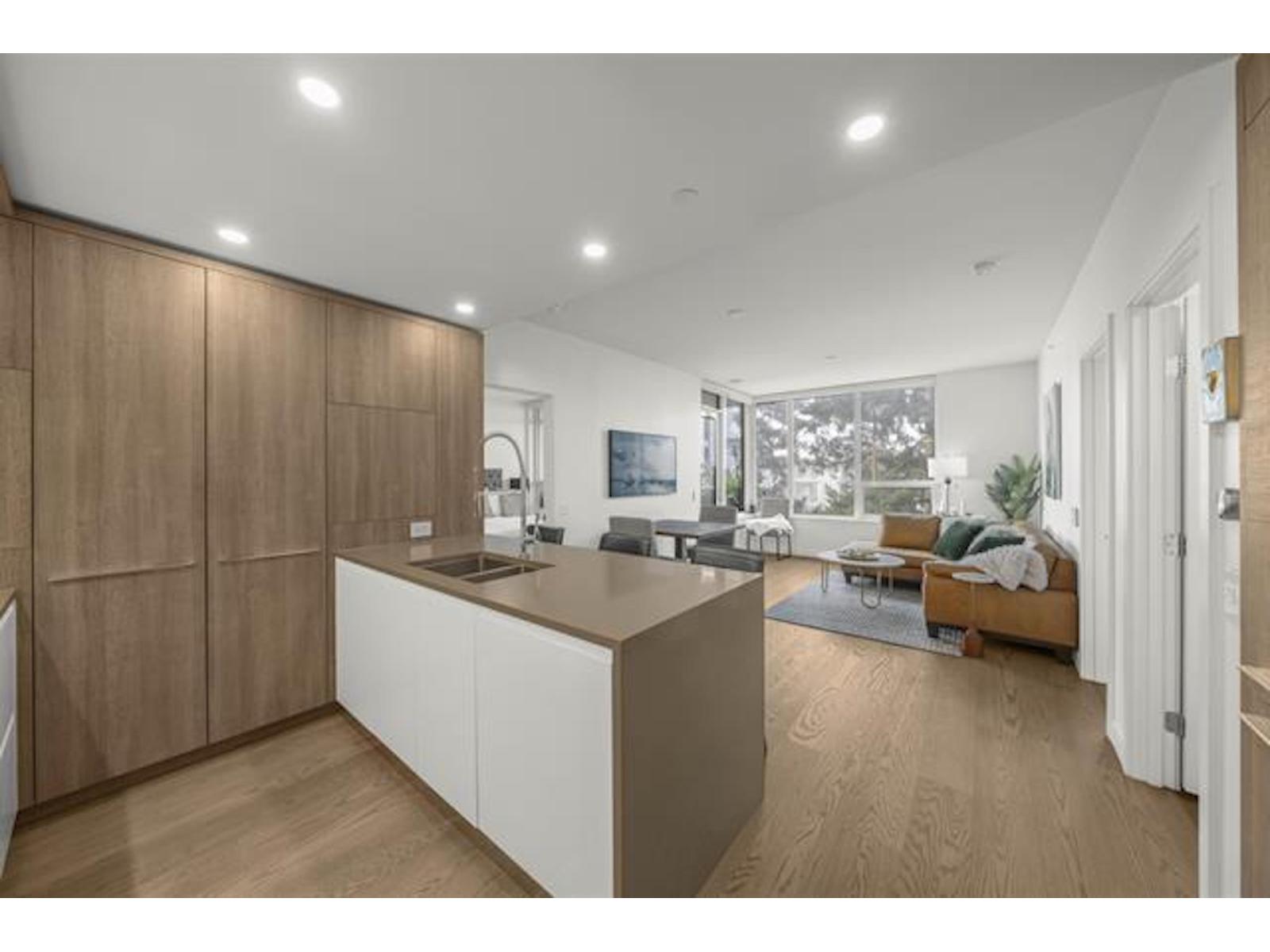 501 15165 Thrift Avenue, White Rock, British Columbia  V4B 0C1 - Photo 3 - R3097129