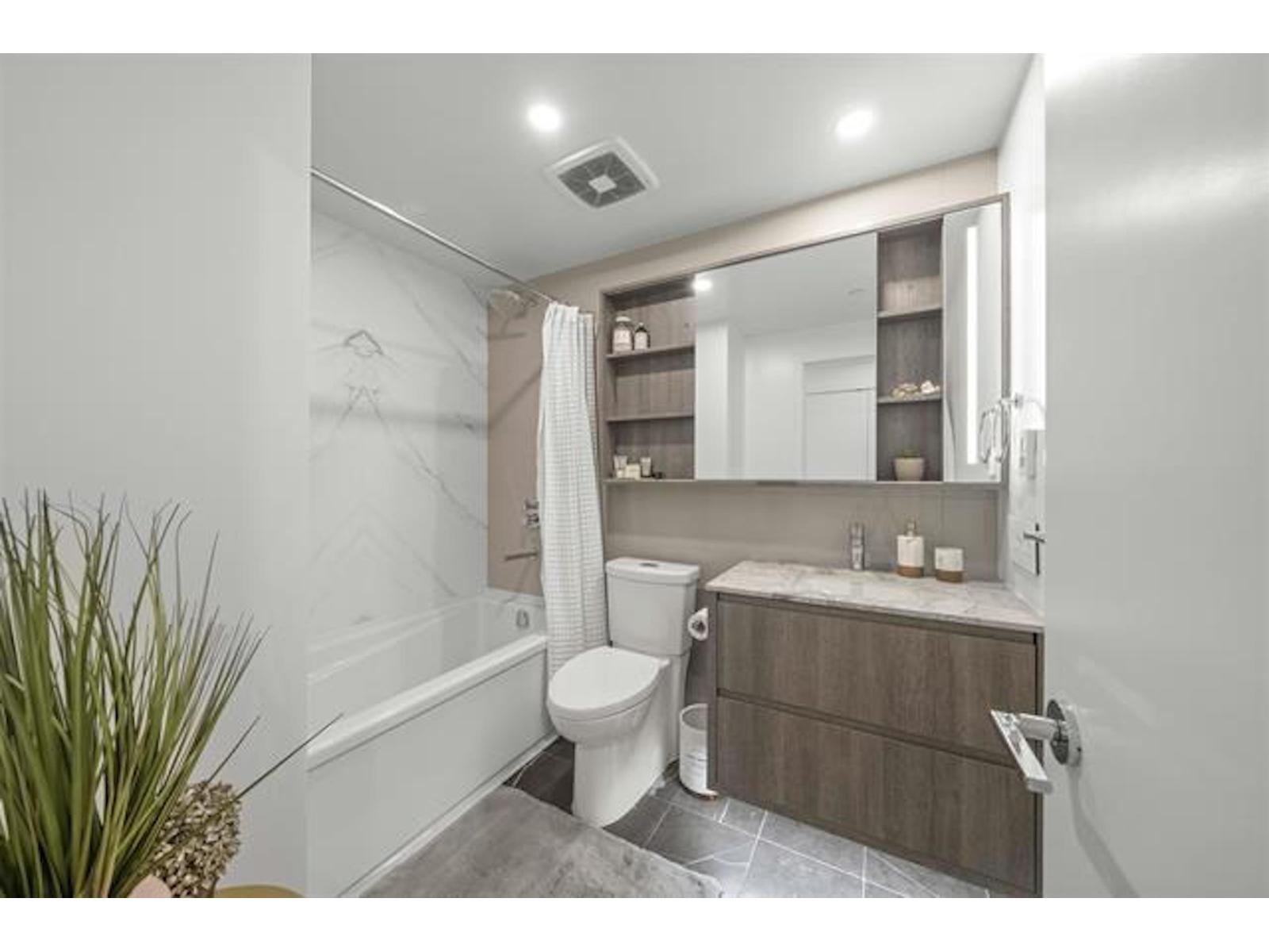 501 15165 Thrift Avenue, White Rock, British Columbia  V4B 0C1 - Photo 22 - R3097129