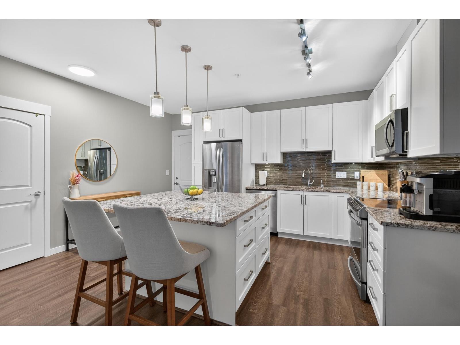 B102 6490 194 Street, Surrey, British Columbia  V4N 6J9 - Photo 5 - R3097353