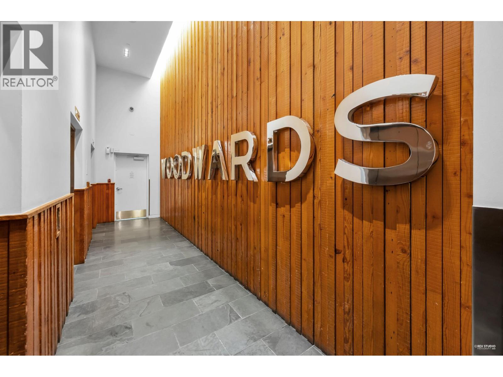 3605 128 W Cordova Street, Vancouver, British Columbia  V6B 0E6 - Photo 2 - R3097576