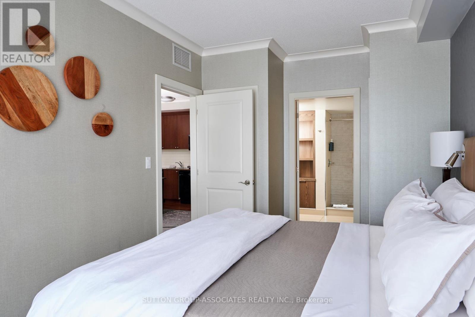 304 - 220 Gord Canning Drive, Blue Mountains, Ontario  L9Y 0K9 - Photo 14 - X12866404