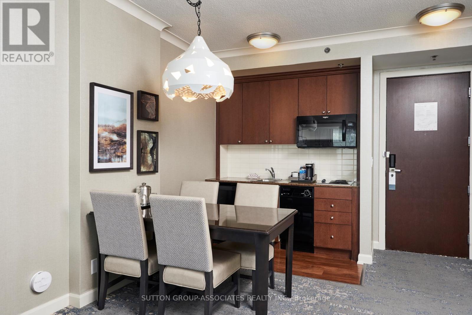 304 - 220 Gord Canning Drive, Blue Mountains, Ontario  L9Y 0K9 - Photo 3 - X12866404