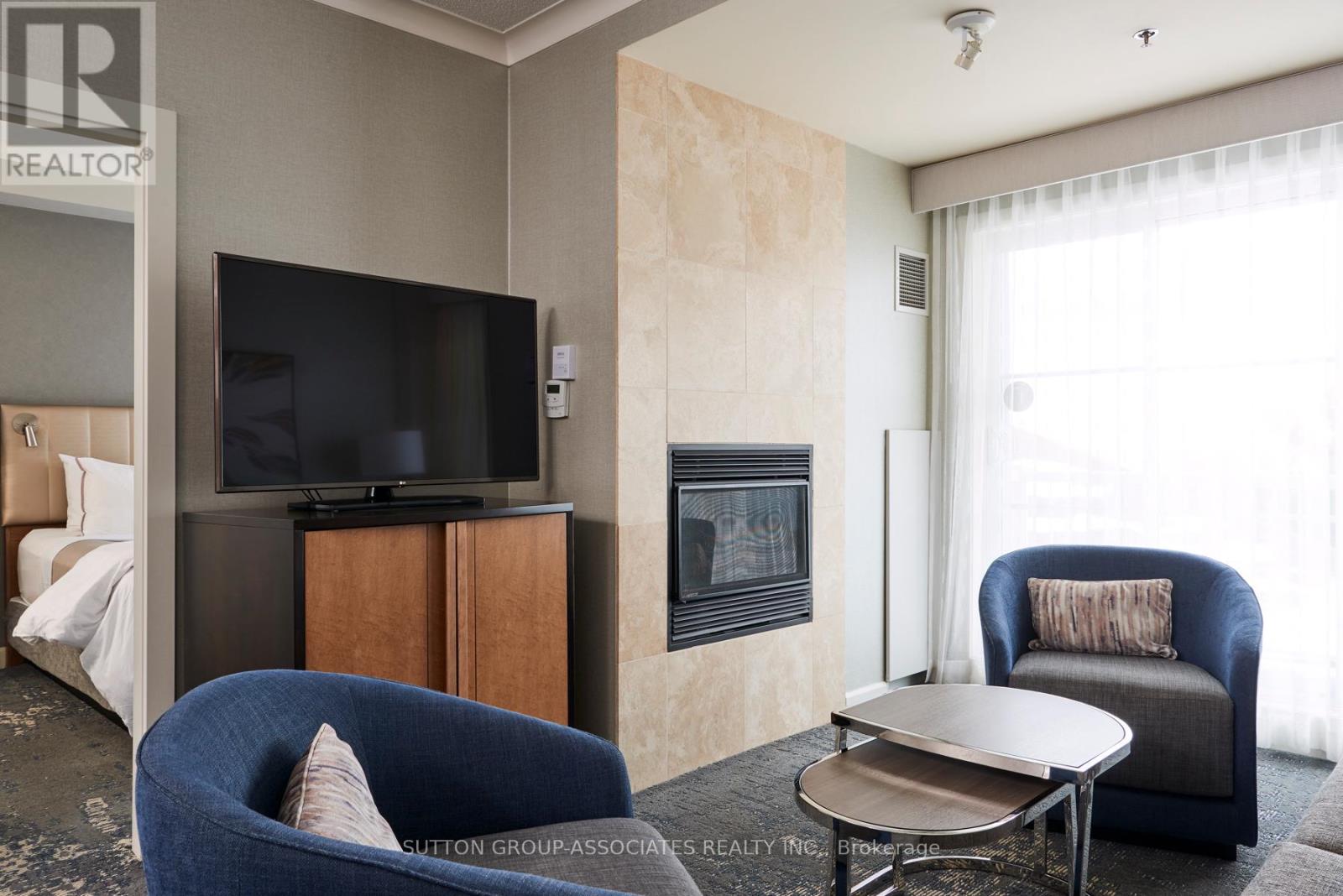 304 - 220 Gord Canning Drive, Blue Mountains, Ontario  L9Y 0K9 - Photo 8 - X12866404