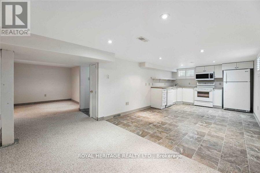 115 Albert Street N, Kawartha Lakes, Ontario  K9V 4K6 - Photo 4 - X12866452