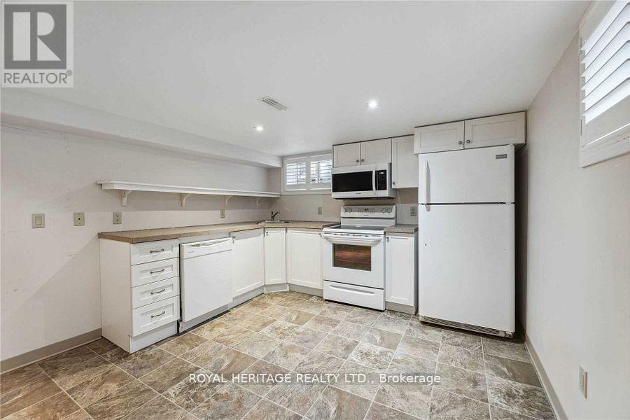 115 Albert Street N, Kawartha Lakes, Ontario  K9V 4K6 - Photo 6 - X12866452