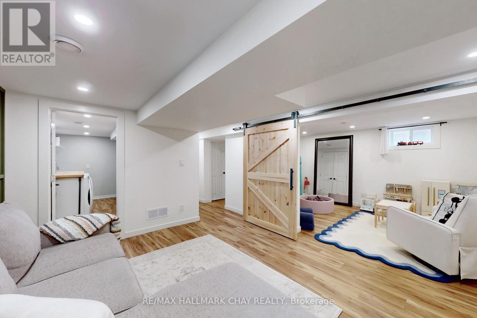 9 Bolton Avenue, Thorold, Ontario  L2V 3H5 - Photo 22 - X12866520