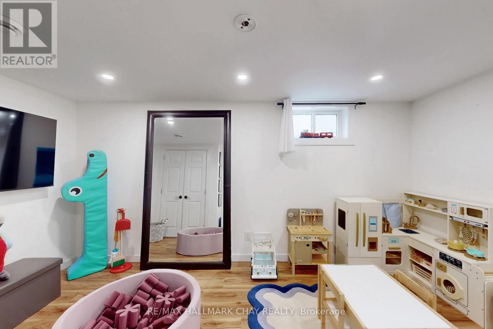 9 Bolton Avenue, Thorold, Ontario  L2V 3H5 - Photo 24 - X12866520