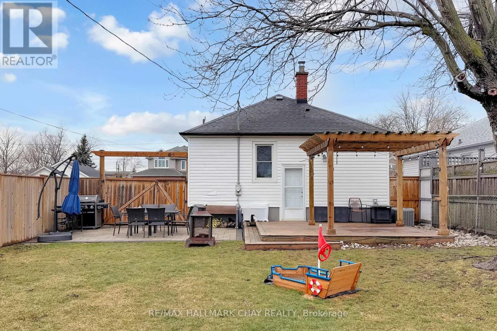 9 Bolton Avenue, Thorold, Ontario  L2V 3H5 - Photo 31 - X12866520