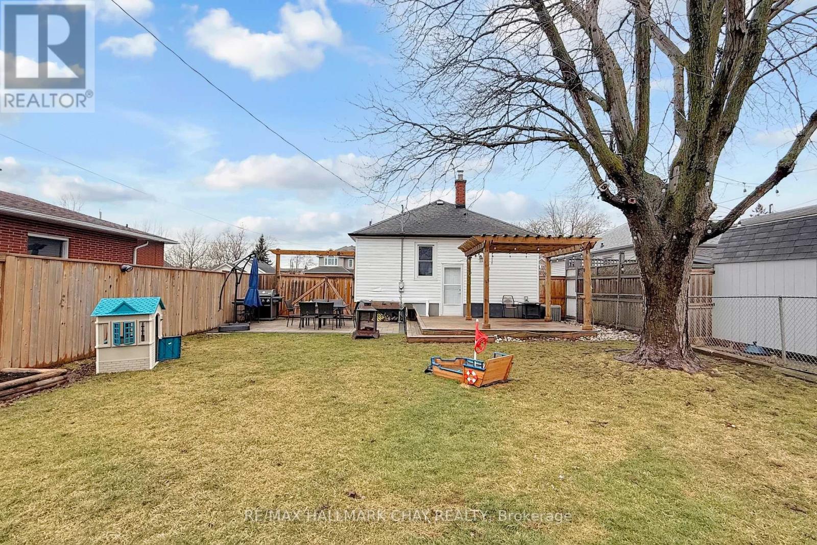 9 Bolton Avenue, Thorold, Ontario  L2V 3H5 - Photo 32 - X12866520