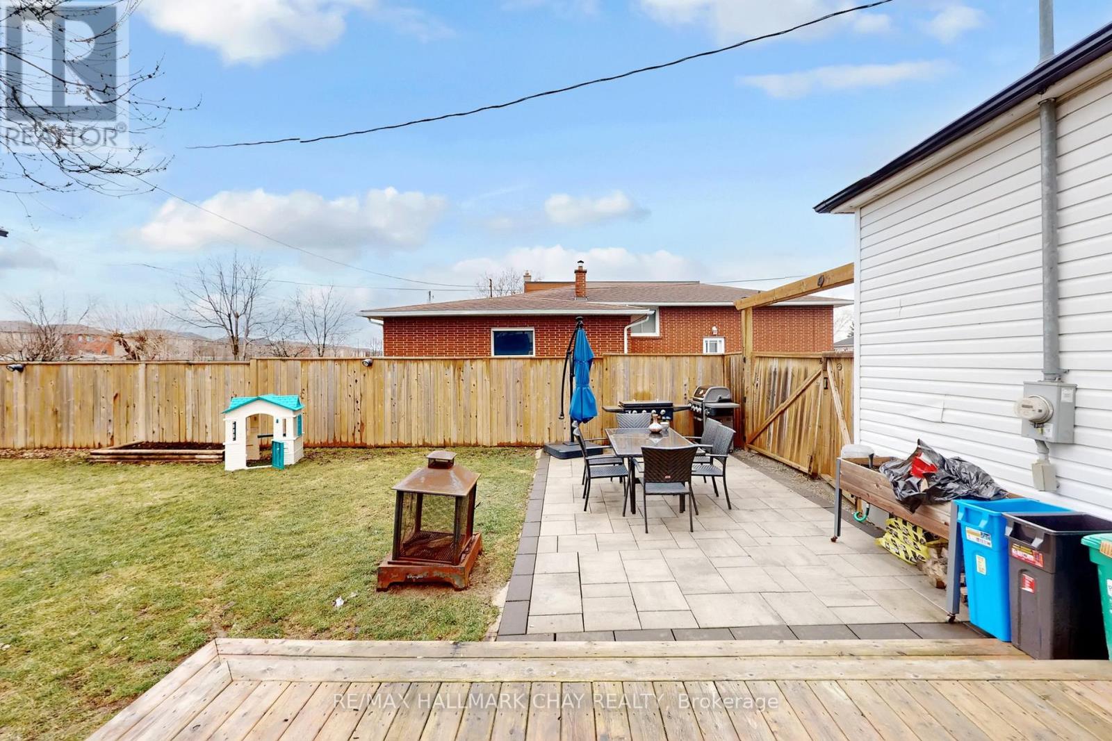 9 Bolton Avenue, Thorold, Ontario  L2V 3H5 - Photo 34 - X12866520