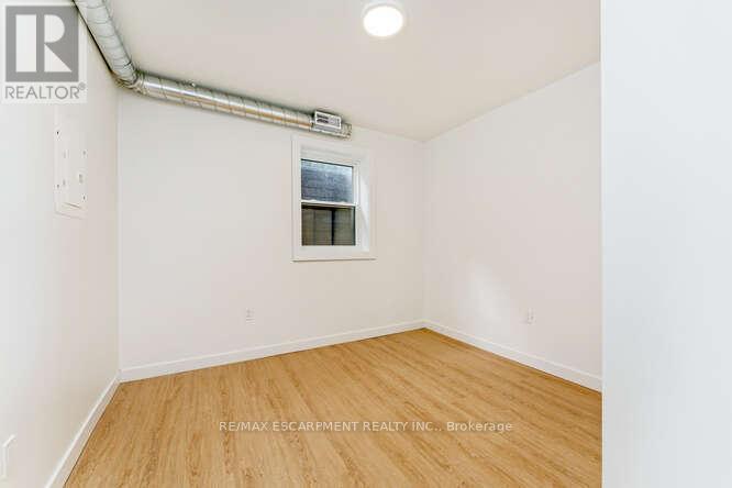 7 - 127 Victoria Avenue S, Hamilton, Ontario  L8N 2S9 - Photo 12 - X12866526