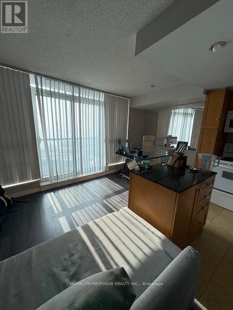 1709 - 208 Queens Quay, Toronto, Ontario  M5J 2Y5 - Photo 5 - C12866314