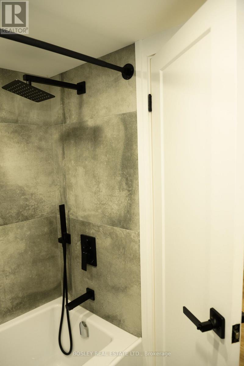 1 - 214 Simpson Avenue, Toronto, Ontario  M4K 1A6 - Photo 8 - E12861500