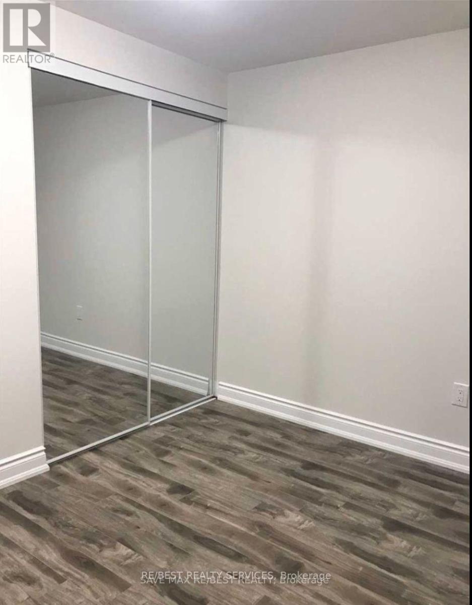 71 Olivia Marie Road, Brampton, Ontario  L6Y 0M4 - Photo 7 - W12571636