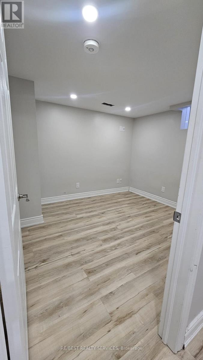 Bsmt - 1 O'connor Lane, Guelph, Ontario  N1E 7G6 - Photo 14 - X12653988