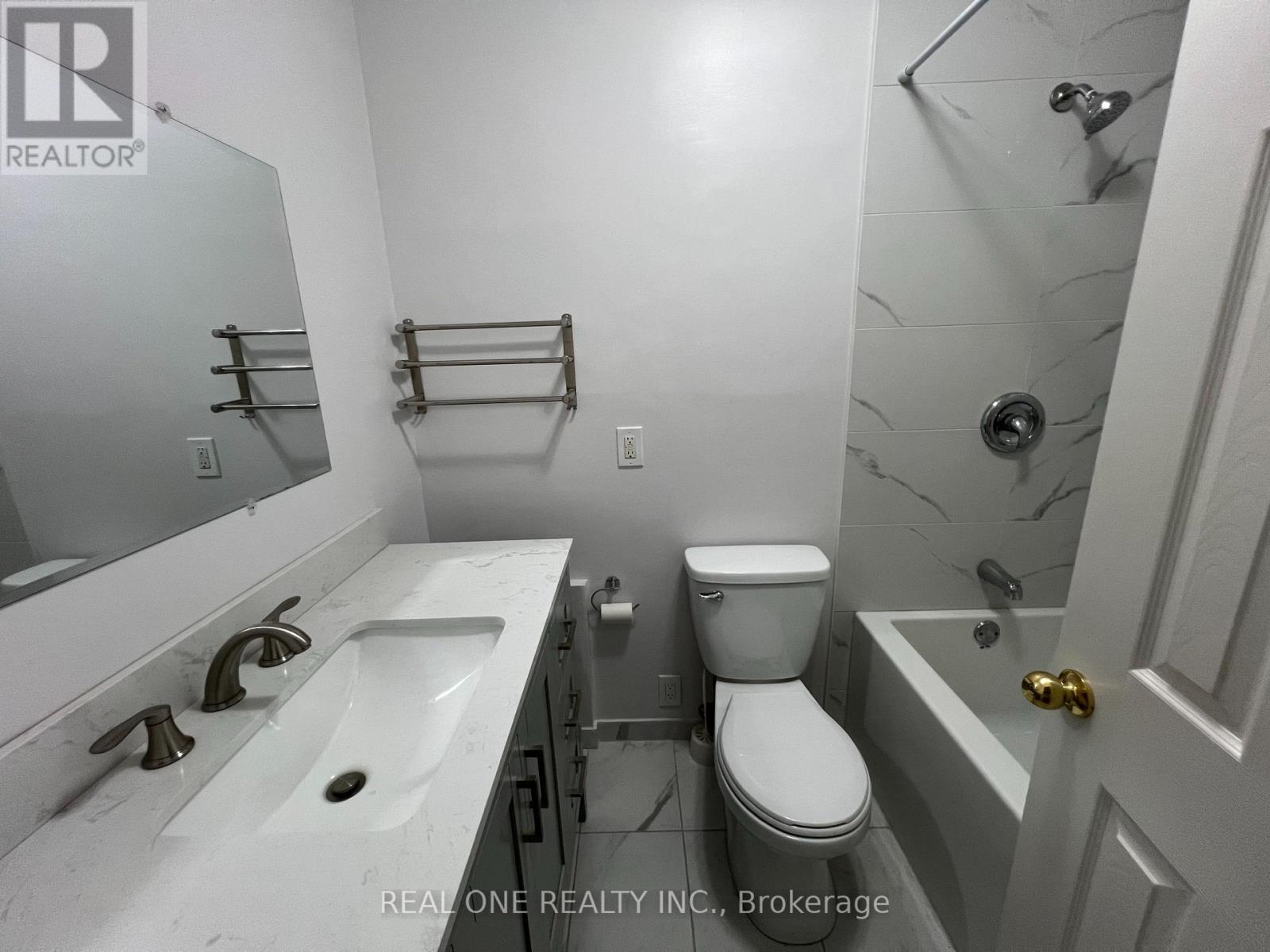 566 Middlewoods Drive, London North, Ontario  N6G 1W4 - Photo 35 - X12674716