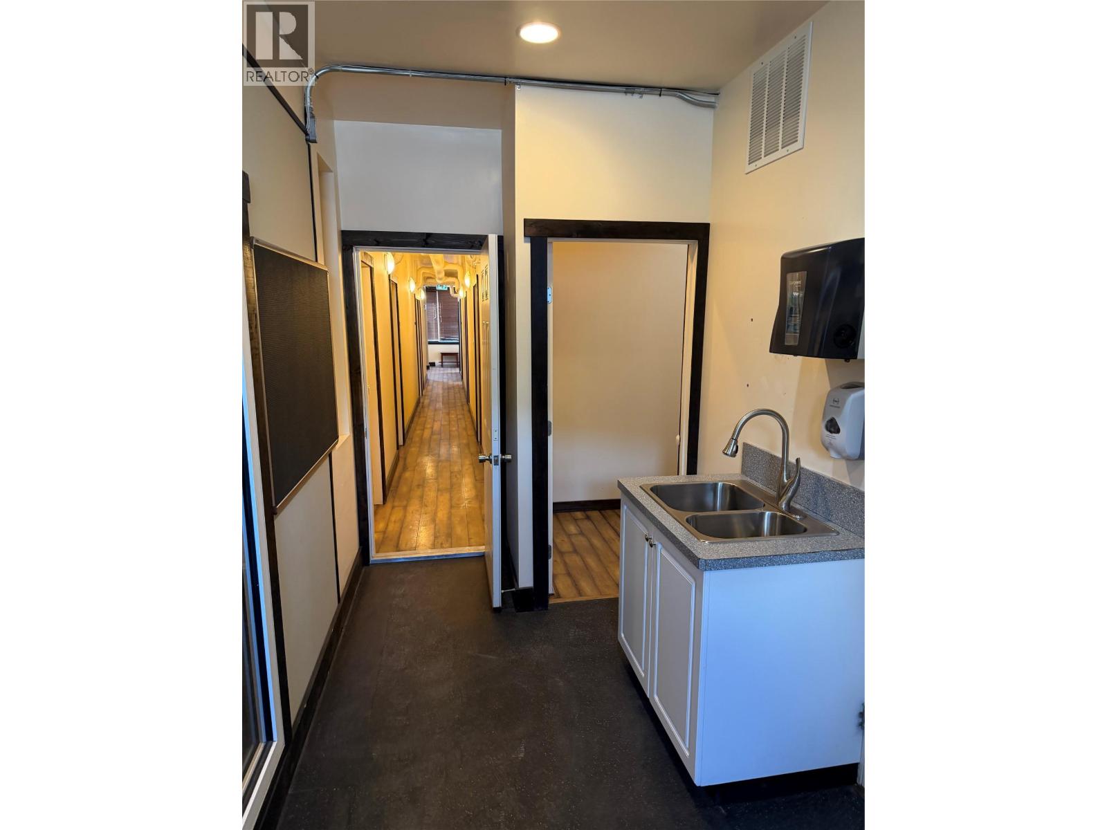 116 Centennial Street, Sparwood, British Columbia  V0B 2G0 - Photo 4 - 10378807