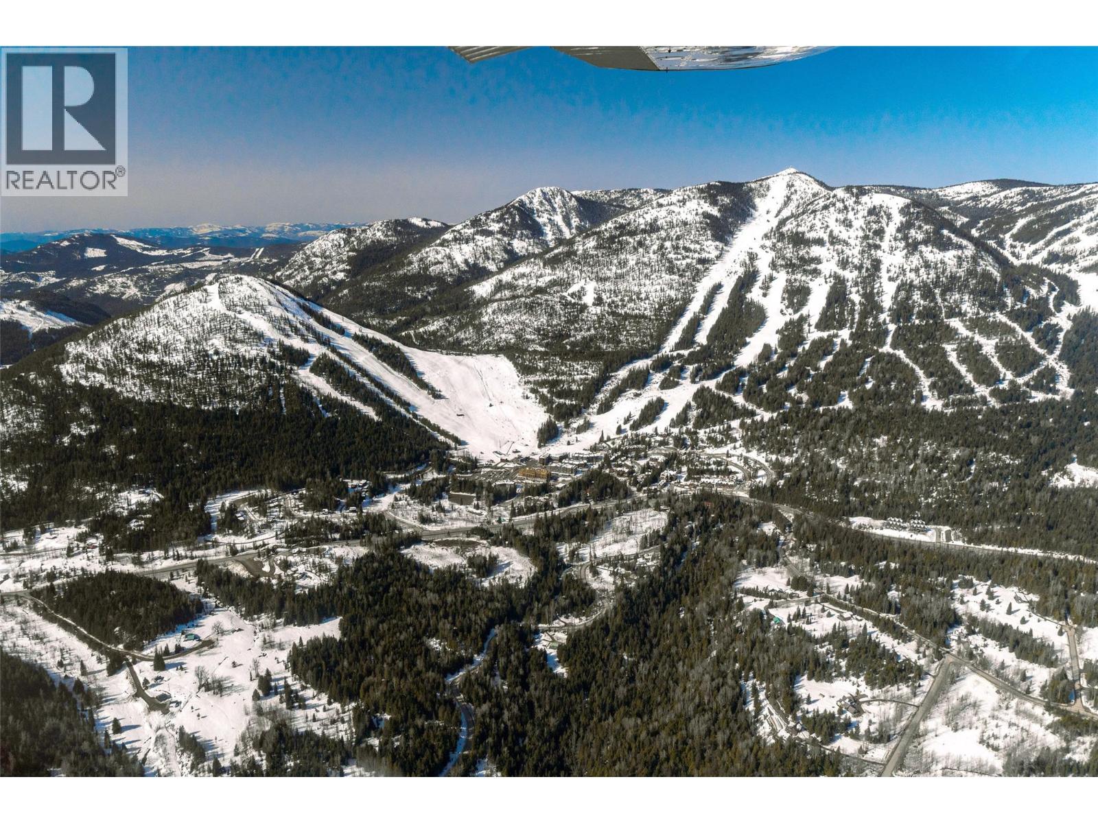 3052 Nancy Greene Highway, Rossland, British Columbia  V0G 1Y0 - Photo 21 - 10378046