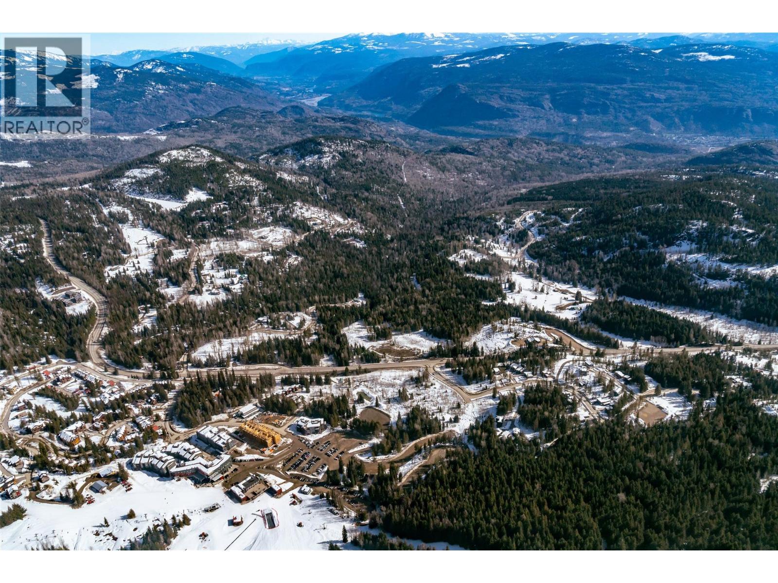 3052 Nancy Greene Highway, Rossland, British Columbia  V0G 1Y0 - Photo 26 - 10378046