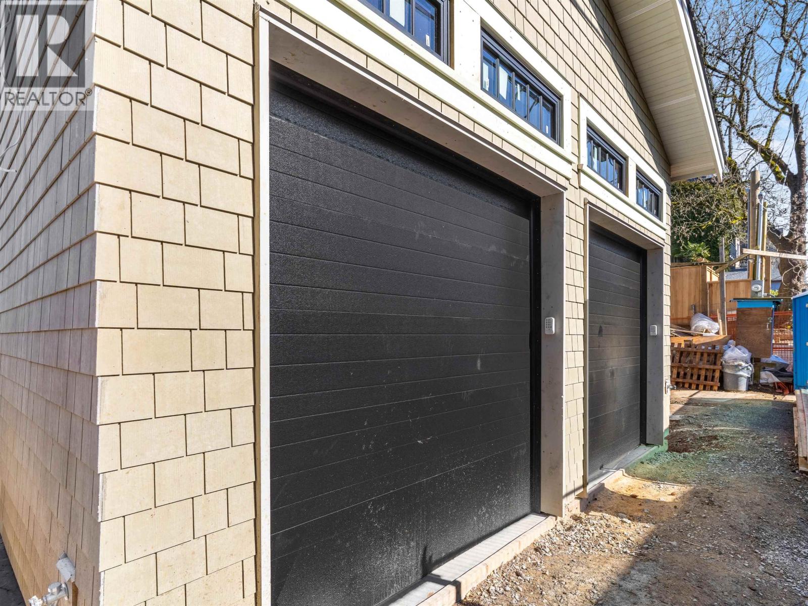 2570 W 2nd Avenue, Vancouver, British Columbia  V6K 1J8 - Photo 4 - R3096104