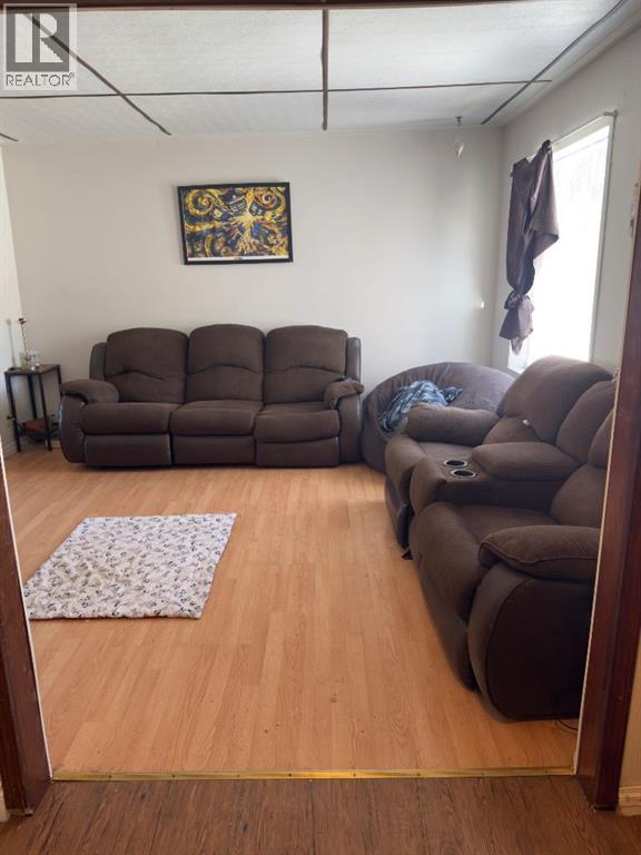 522 12b Street N, Lethbridge, Alberta  T1H 2L5 - Photo 4 - A2290696