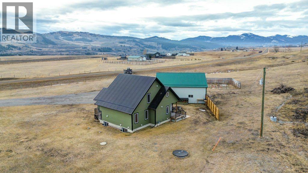 2222 Twp Rd 7-5, Lundbreck, Alberta  T0K 0H0 - Photo 43 - A2290998