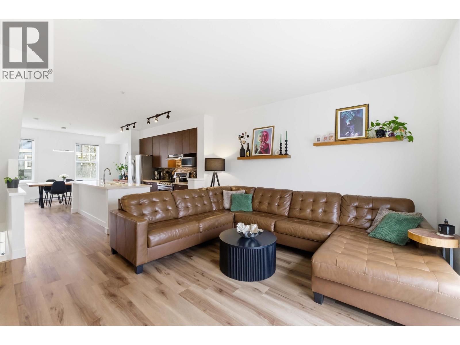 18 19572 Fraser Way, Pitt Meadows, British Columbia  V3Y 0A9 - Photo 2 - R3094535