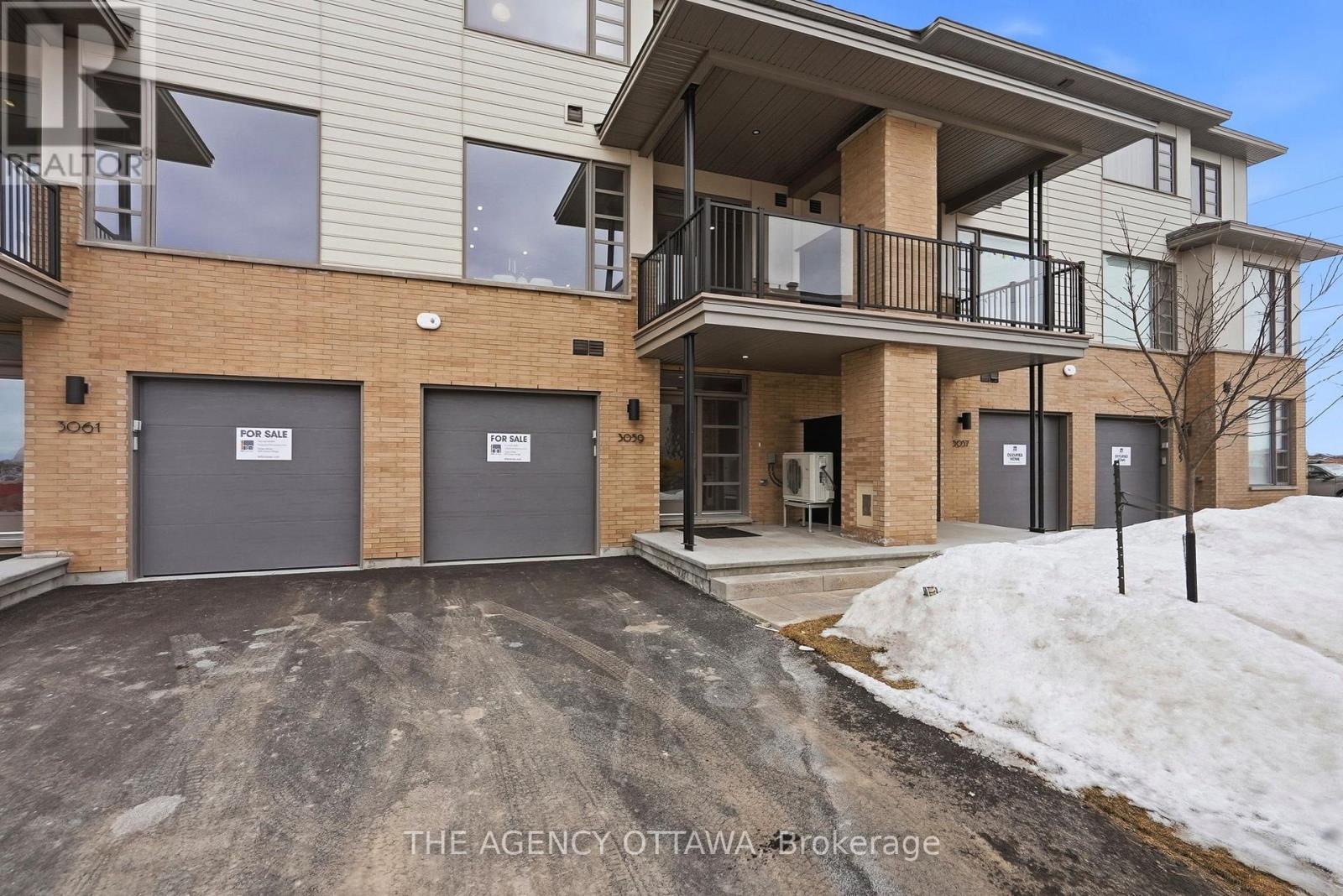3059 Showcase Crescent, Ottawa, Ontario  K4M 1B2 - Photo 2 - X12866670