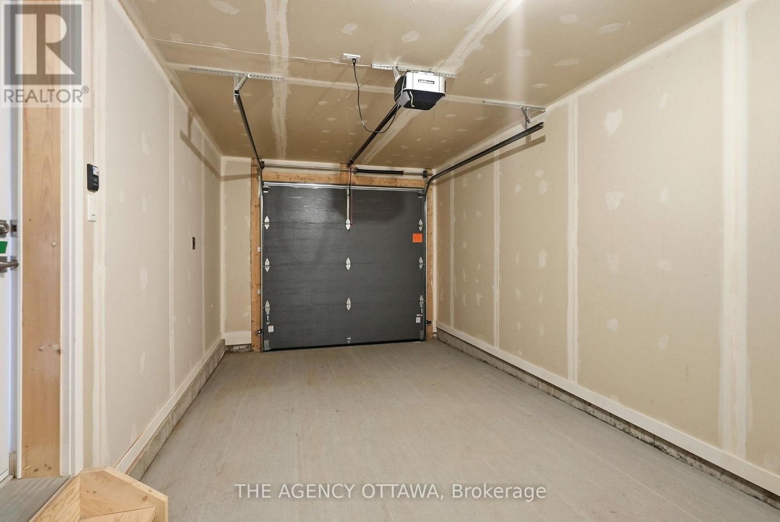 3059 Showcase Crescent, Ottawa, Ontario  K4M 1B2 - Photo 31 - X12866670