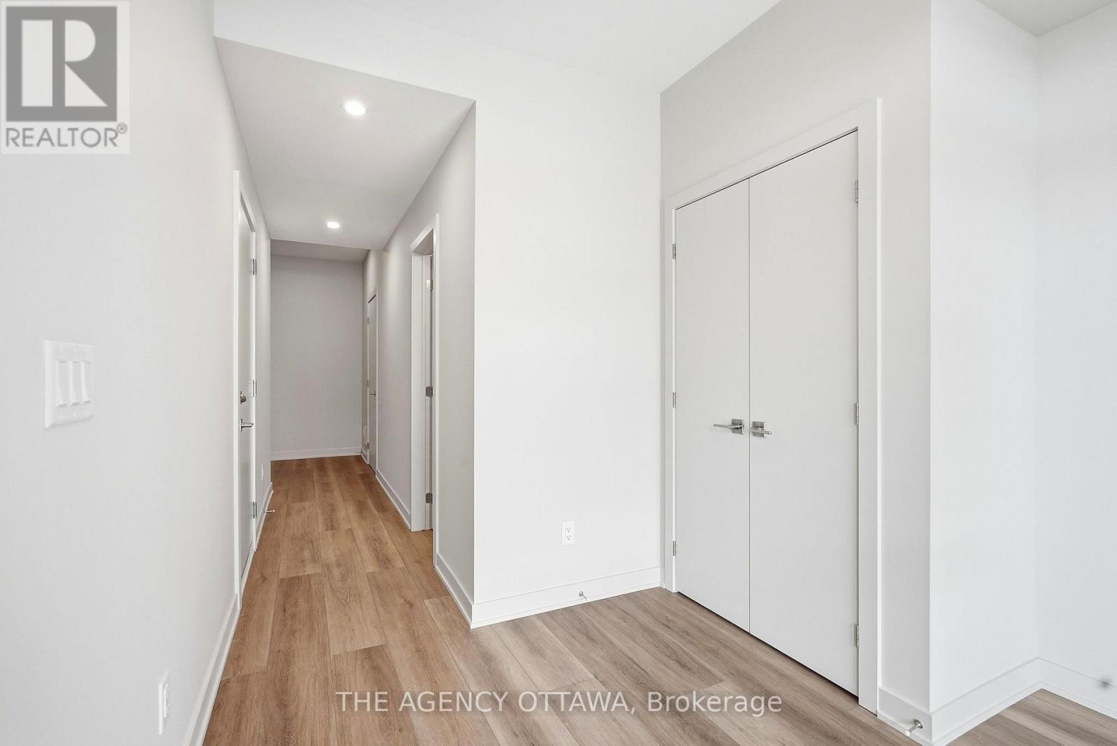 3059 Showcase Crescent, Ottawa, Ontario  K4M 1B2 - Photo 5 - X12866670