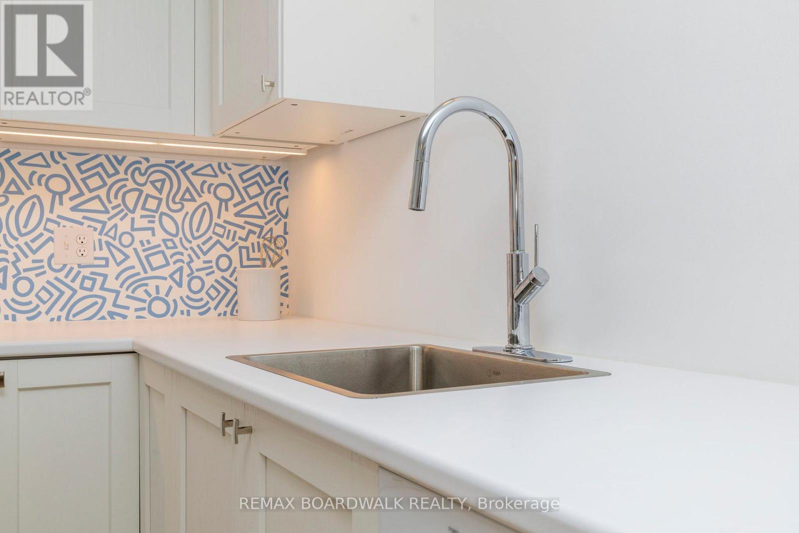 12 Selye Crescent, Ottawa, Ontario  K2K 1C9 - Photo 12 - X12656566