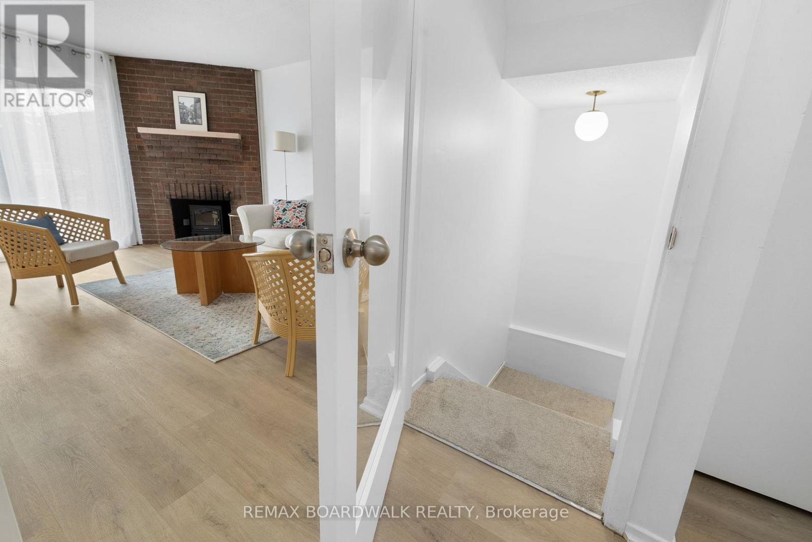 12 Selye Crescent, Ottawa, Ontario  K2K 1C9 - Photo 34 - X12656566