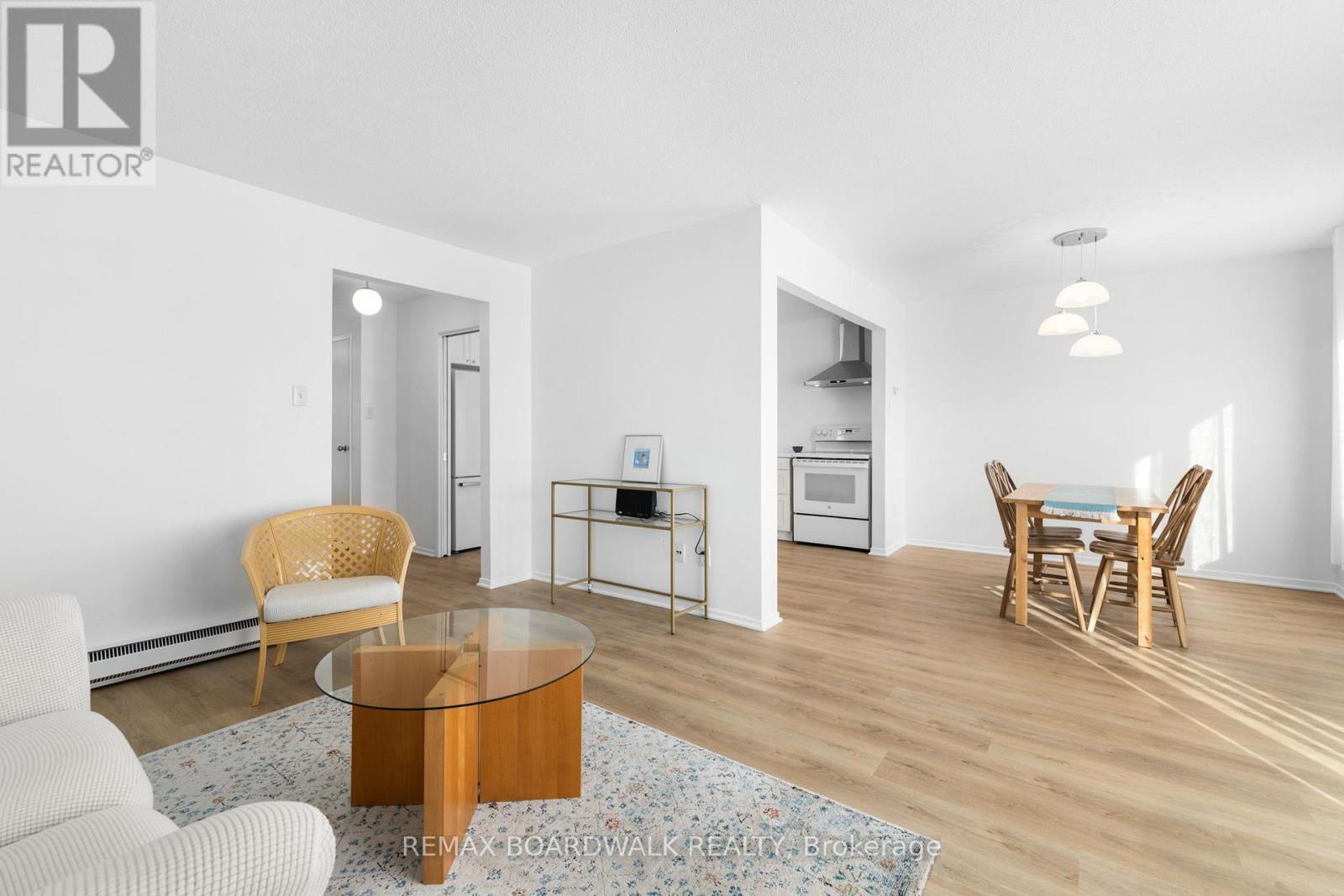 12 Selye Crescent, Ottawa, Ontario  K2K 1C9 - Photo 7 - X12656566