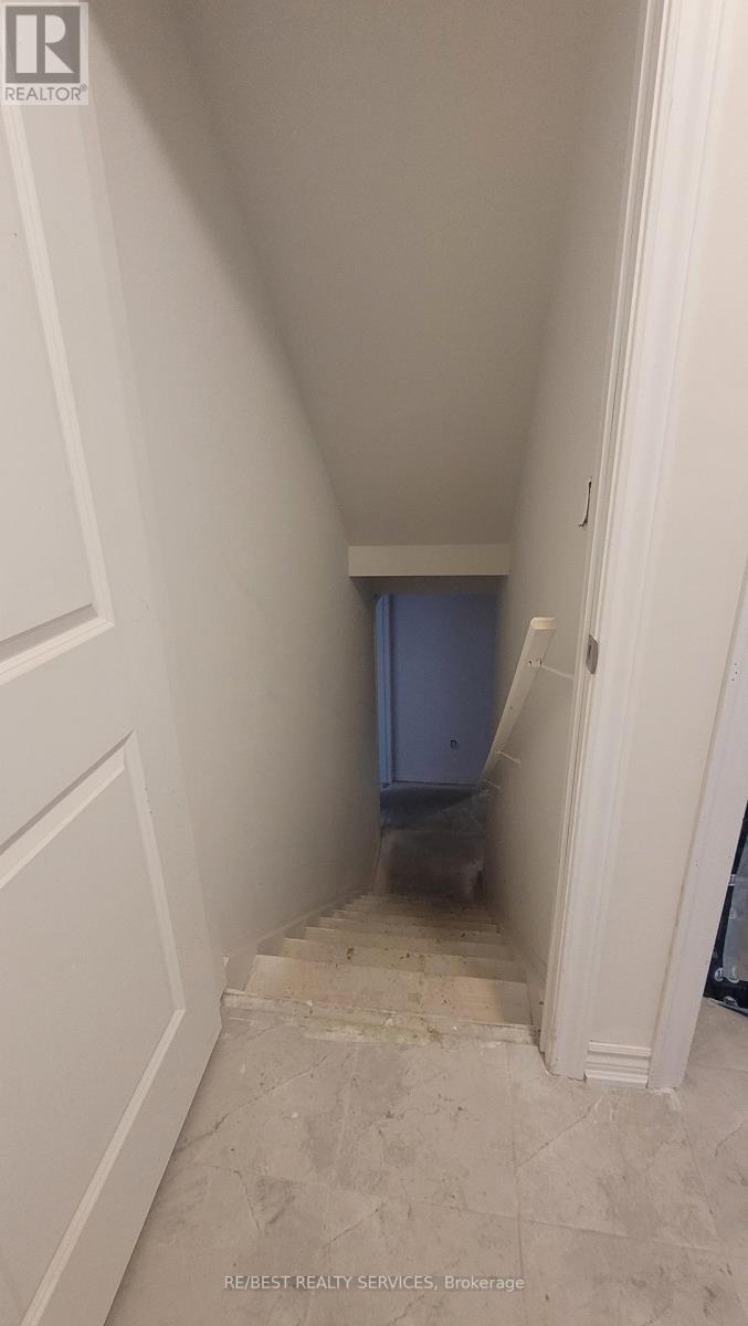 Bsmt - 93 Berkely Street, Wasaga Beach, Ontario  L9Z 2N6 - Photo 9 - S12839058