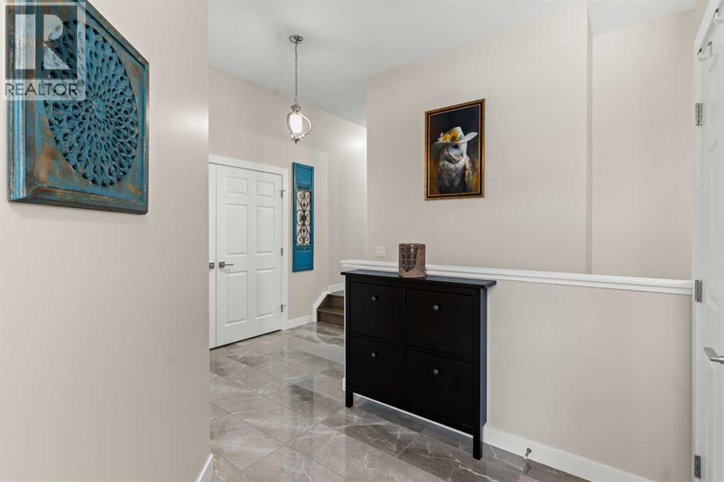 18 Drake Landing Street, Okotoks, Alberta  T1S 0P7 - Photo 3 - A2282904