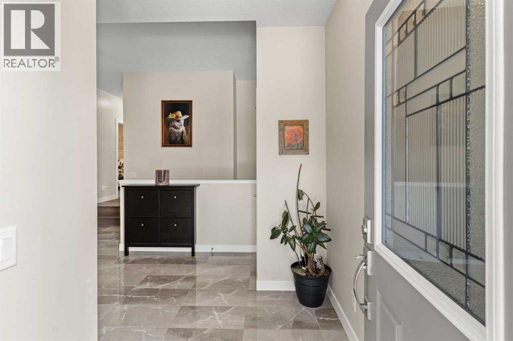 18 Drake Landing Street, Okotoks, Alberta  T1S 0P7 - Photo 2 - A2282904