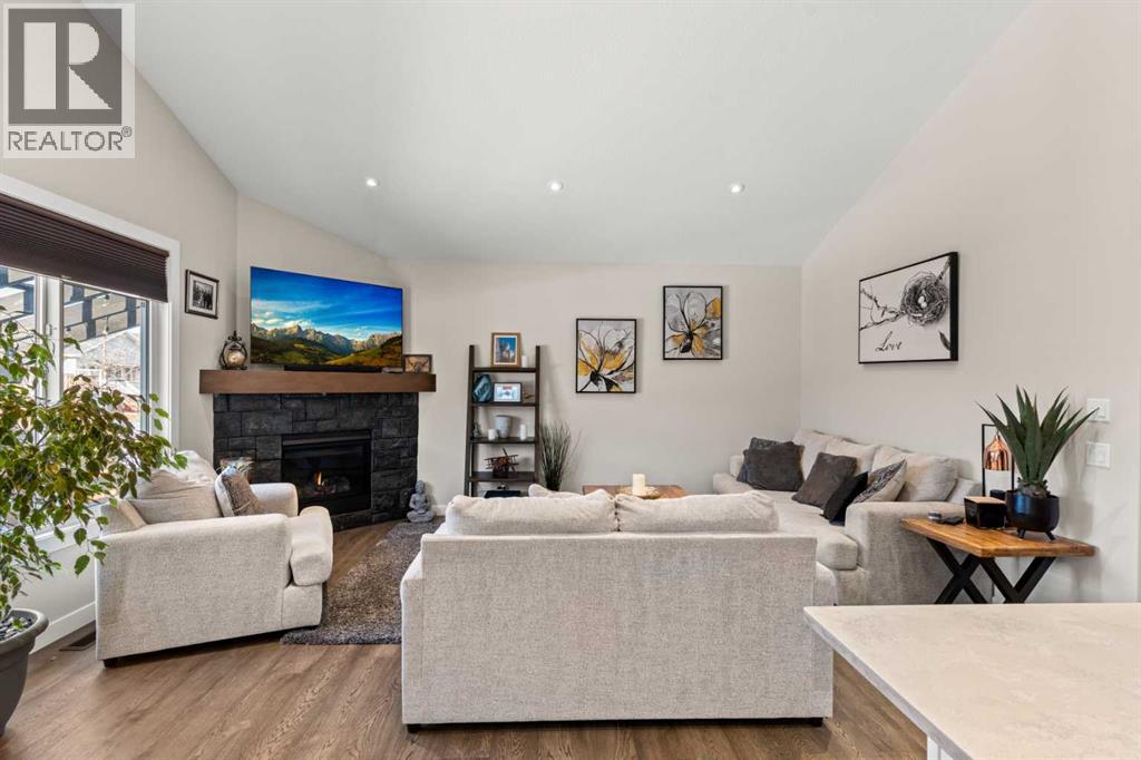 18 Drake Landing Street, Okotoks, Alberta  T1S 0P7 - Photo 9 - A2282904