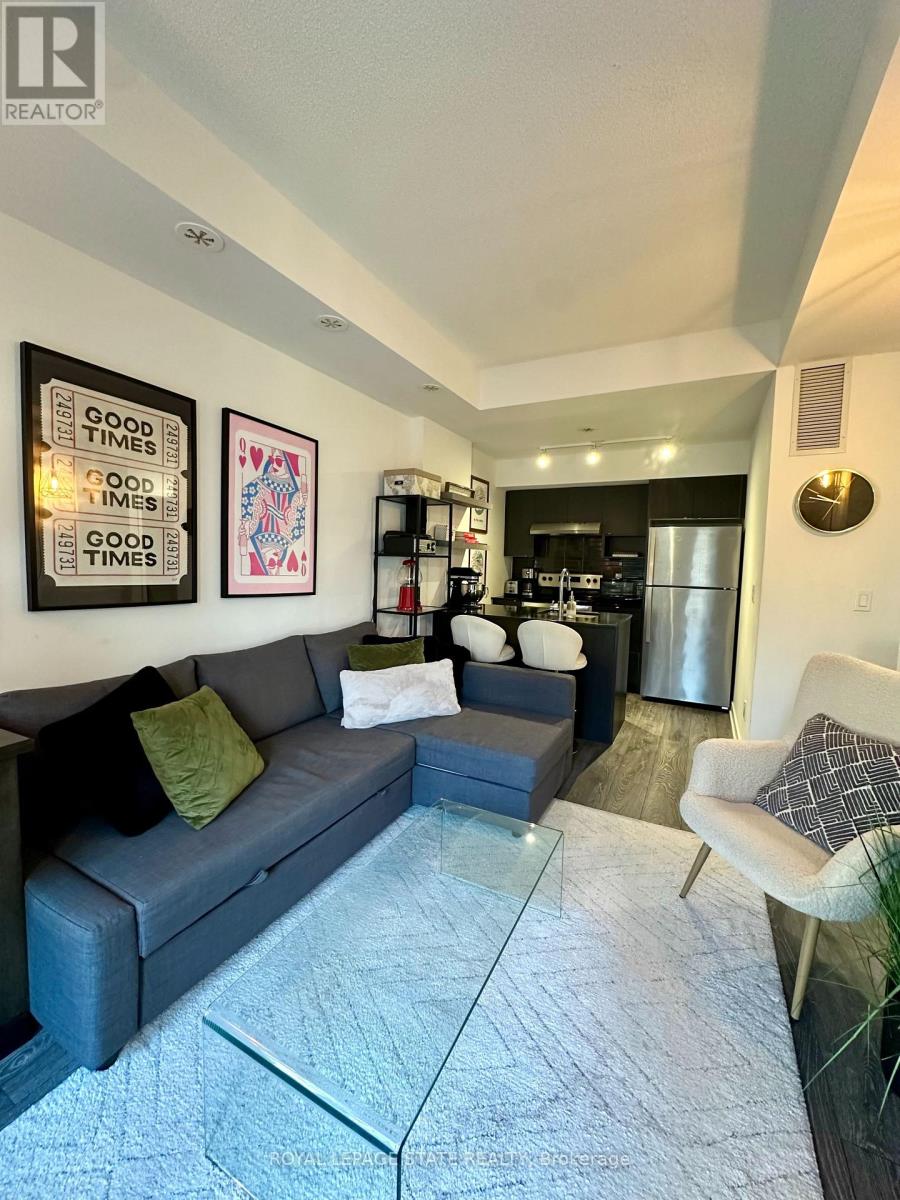 215 - 1137 Cooke Boulevard, Burlington, Ontario  L7T 0C3 - Photo 5 - W12865352