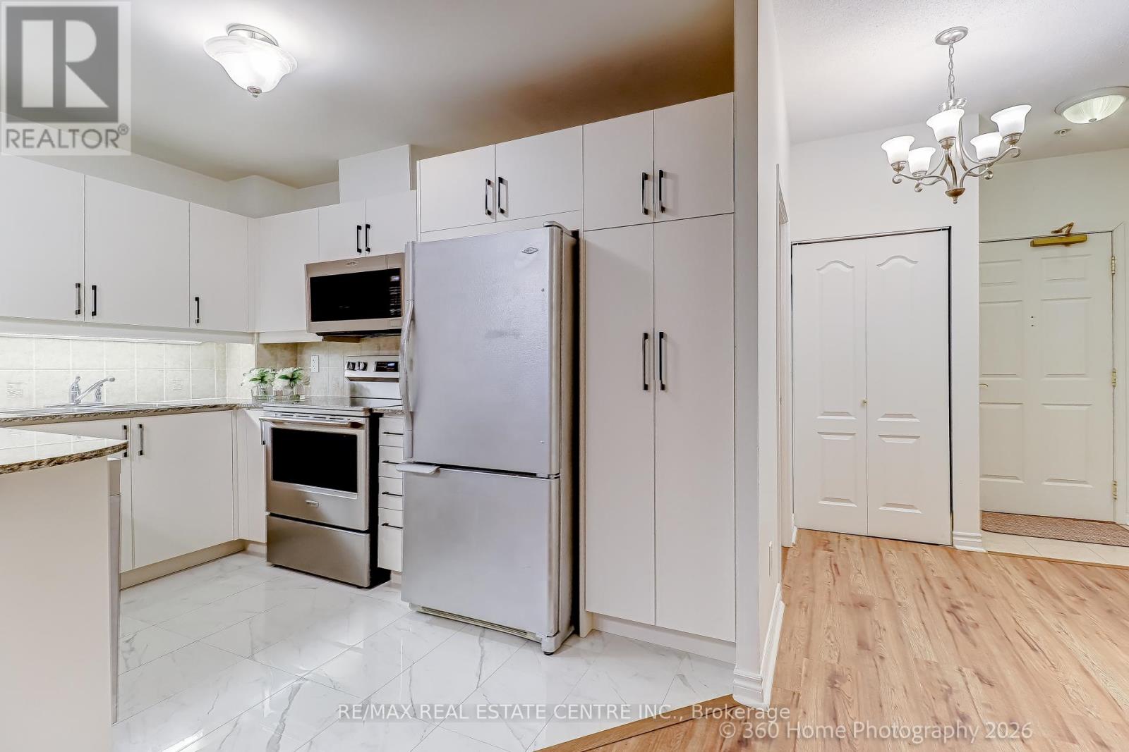 107 - 350 Princess Royal Drive, Mississauga, Ontario  L5B 4N1 - Photo 10 - W12865942