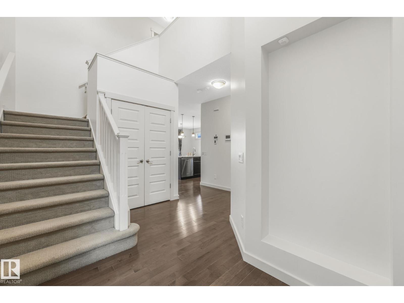 1548 36 Av Nw, Edmonton, Alberta T6T 0M5 - Photo 8 - E4476356