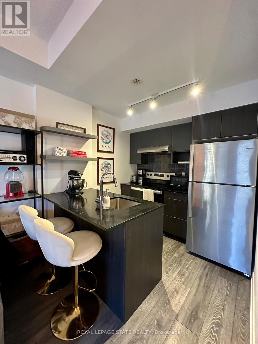 215 - 1137 Cooke Boulevard, Burlington, Ontario  L7T 0C3 - Photo 8 - W12865352