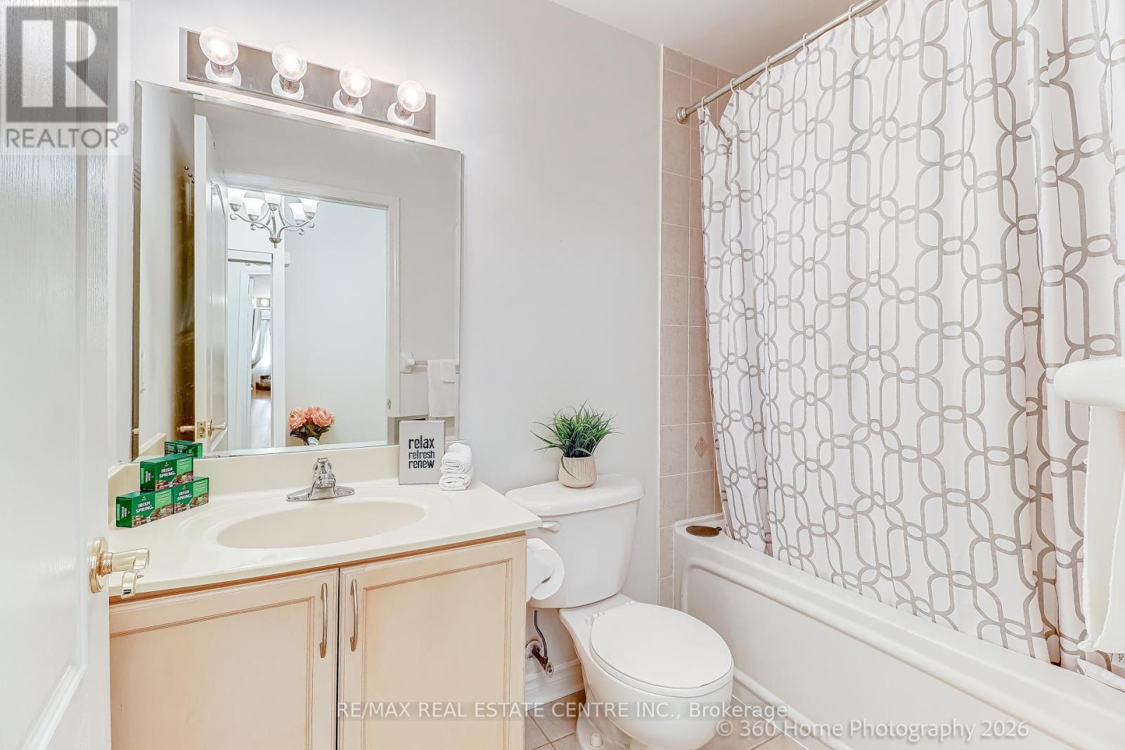 107 - 350 Princess Royal Drive, Mississauga, Ontario  L5B 4N1 - Photo 5 - W12865942