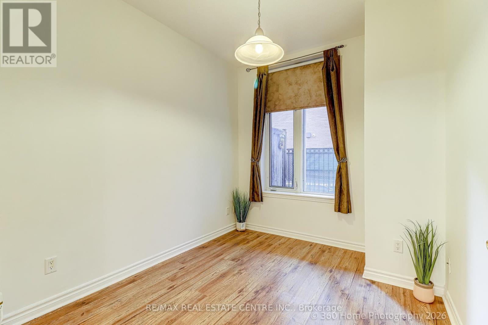 107 - 350 Princess Royal Drive, Mississauga, Ontario  L5B 4N1 - Photo 8 - W12865942