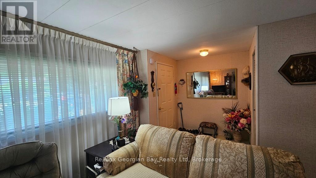 27 Mimosa Drive, Innisfil, Ontario  L9S 1P8 - Photo 13 - N12866706