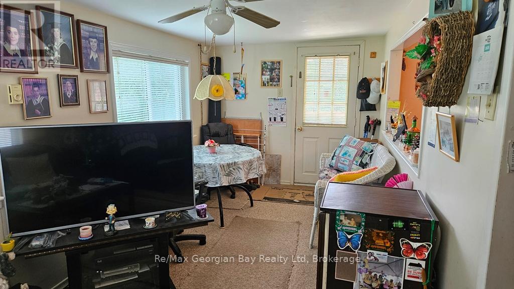 27 Mimosa Drive, Innisfil, Ontario  L9S 1P8 - Photo 8 - N12866706